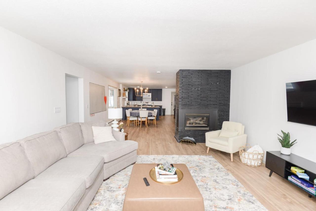 New Remodeled Townhome In Central Fargo Exterior foto